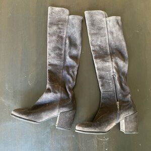 Stuart Weitzman knee-high boots (women’s, 6)